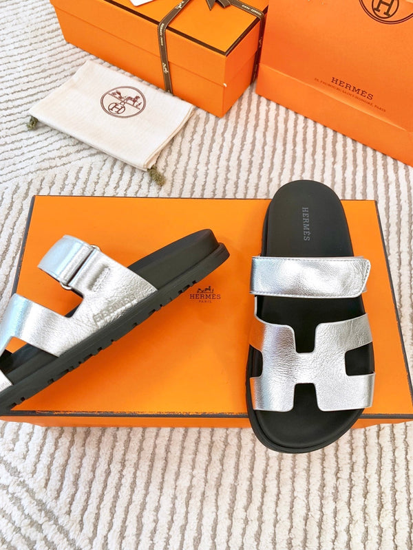 HM Chypre Sandal Silver Mix Black Wrinkled Lambskin 963200