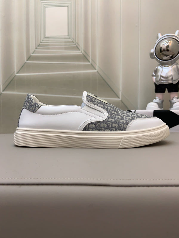 CD B23 SLIP ON WHITE CALFSKIN AND BEIGE FABRIC