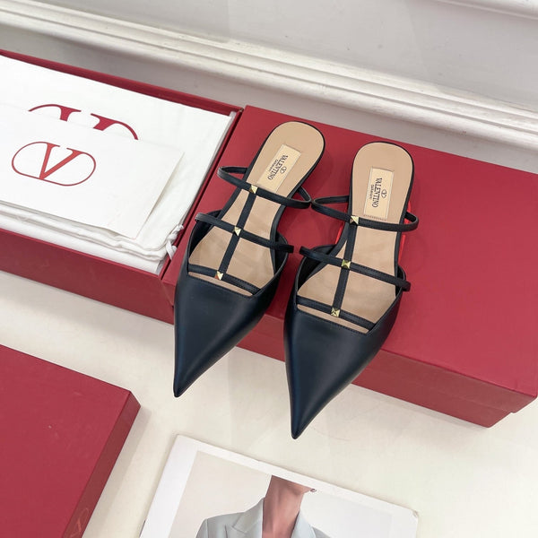 Sandalo Rockstud Wispy in pelle di vitello nera 20 mm