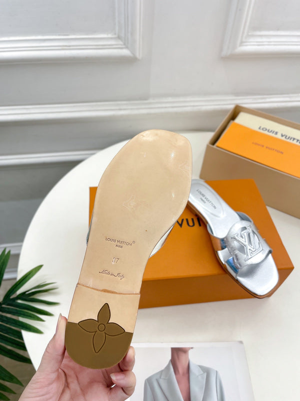 isola flat mule silver metalic calfskin