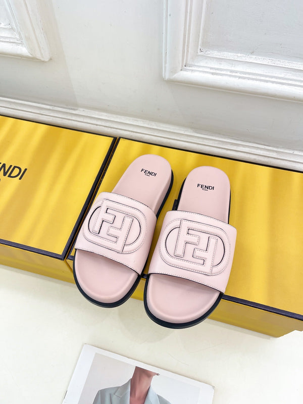 FENDI LOGO SLIDES IN LIGHT PINK CALFSKIN