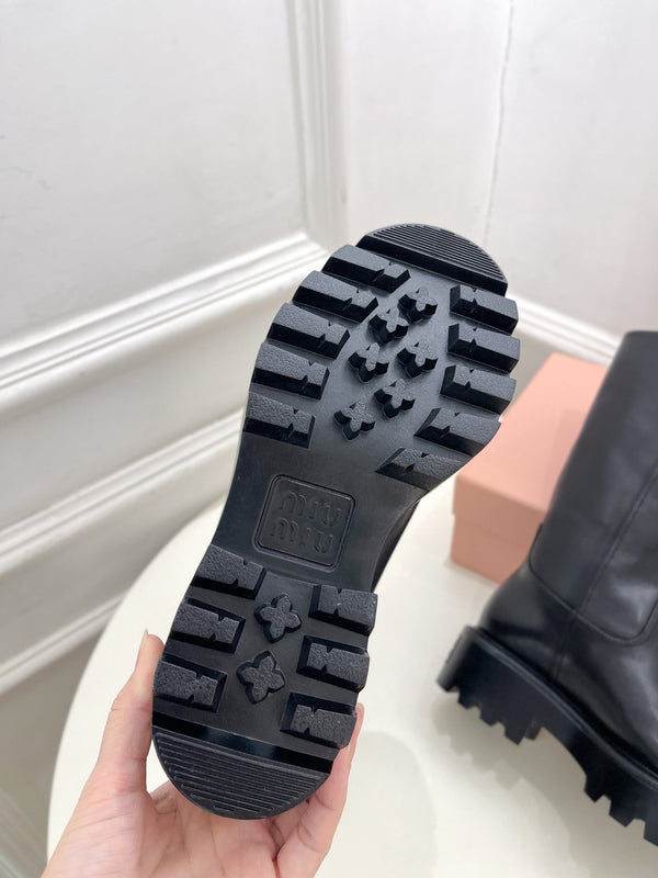 Miu short Boots Glossy Black Calfskin