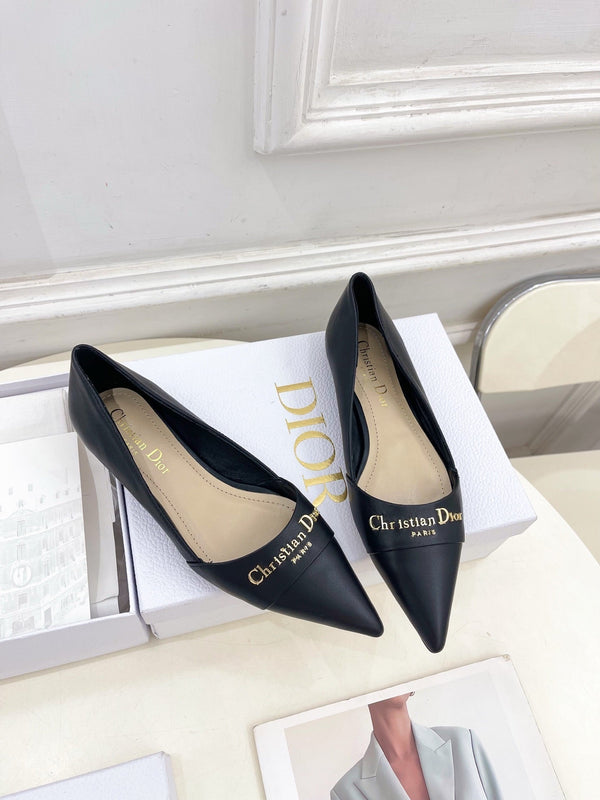 CD 25 Pump Flat Black Calfskin 307415