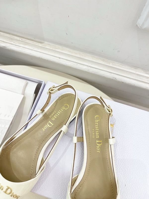 CD 25 Slingback Flat White Patent Leather 307439