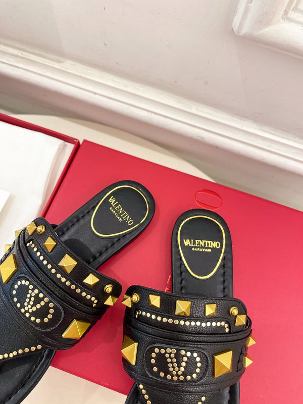 Plaster Caster Buffalo Thong Sandal Black Calfskin And Cowhide 307474Plaster Caster Buffalo Thong Sandal Black Calfskin And Cowhide 307474