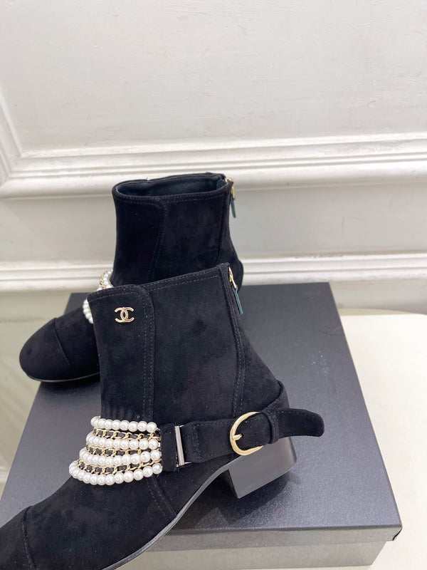 CC Pearl Chain Ankle Boots Booties 35mm Black Suede 425461