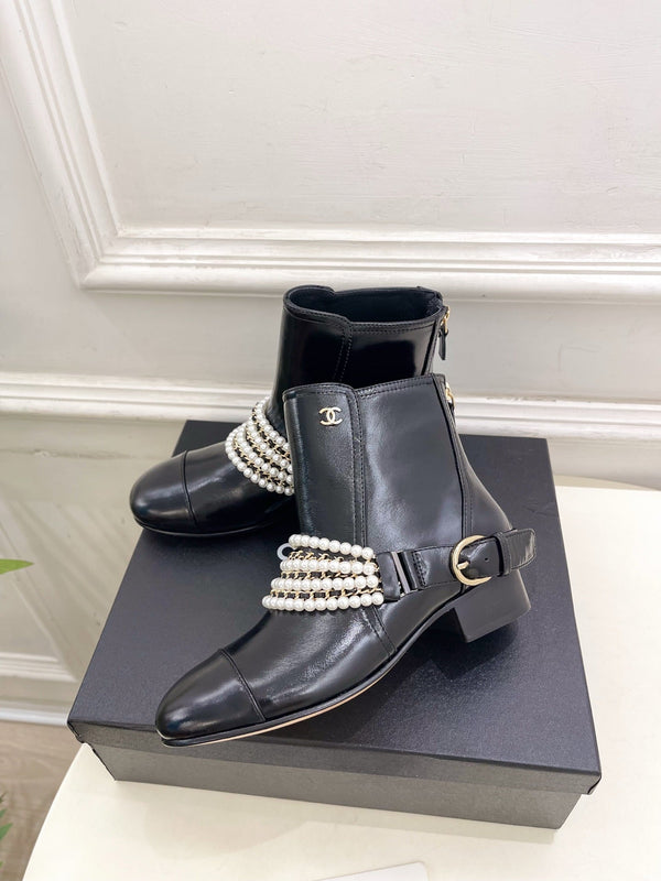 CC Pearl Chain Ankle Boots Booties 35mm Black Calfskin 425463