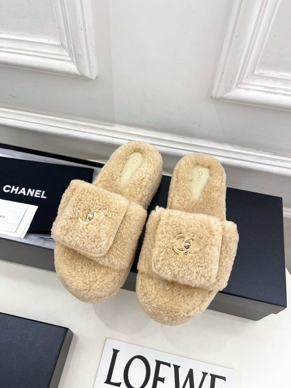 Ciabatte con logo CC 25s 50mm Beige Lana GHW 435264