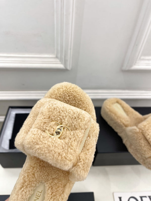 Ciabatte con logo CC 25s 50mm Beige Lana GHW 435264