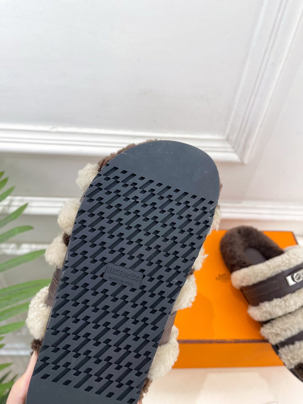 HM Slippers Classic Kelly Sliver Buckle Brown Wool 479616