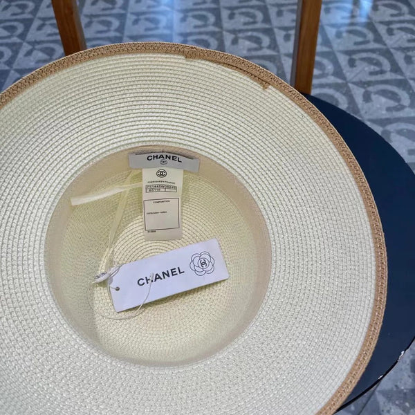 CAPPELLO CLOCHE IN PAGLIA AVORIO 672757