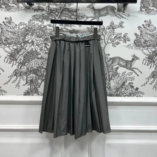 MIU 25S PLEASED SKIRT GREY IN NYLON 263129