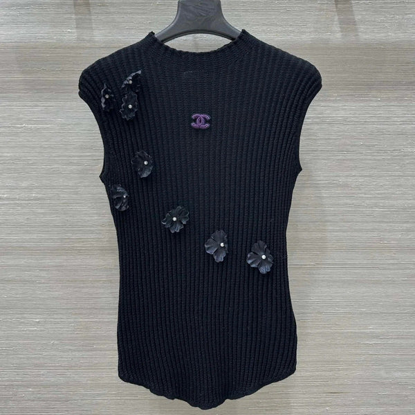 CHANEL KNIT TOP STYLE 17