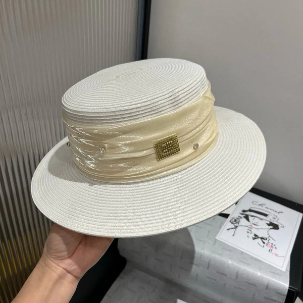 MM STRAW HAT IN WHITE WITH RHINESTONE EMBELLISHED