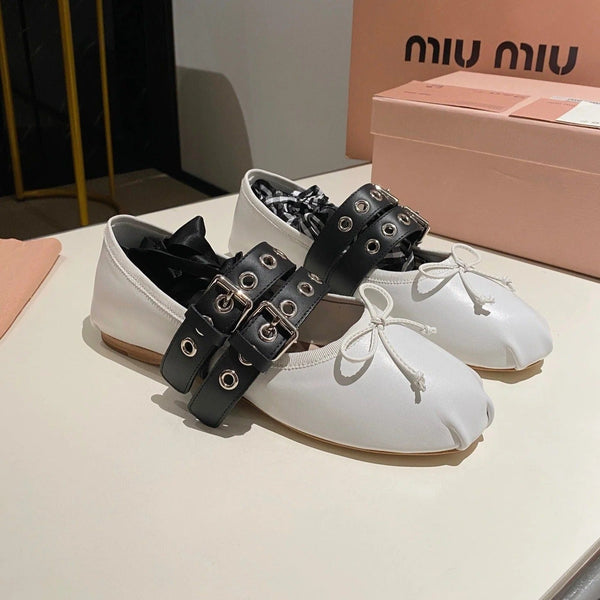 SCARPE BALLERINE IN PELLE DI AGNELLO BIANCA CON CINTURINI NERI UNICI