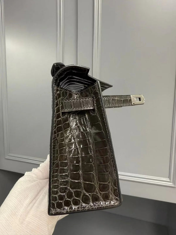 HM KELLY MINI 22 IN BROWN AMERICAN ALLIGATOR SILVER BUCKLE