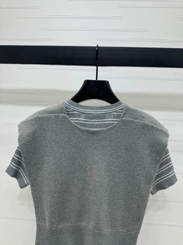 MIU 25S MANTELLA IN MAGLIA A RIGHE A MANICHE CORTE 264139