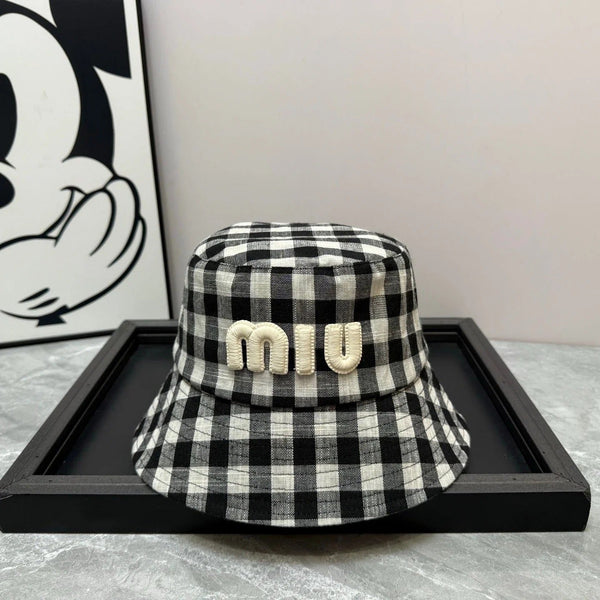 MM BUCKET CHECKED PATTERN WITH LOGO