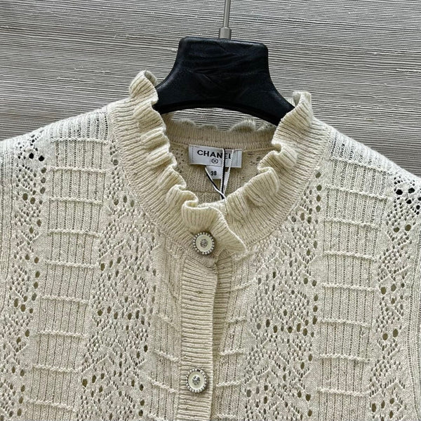 CHANEL SLEEVELESS TOP STYLE 72