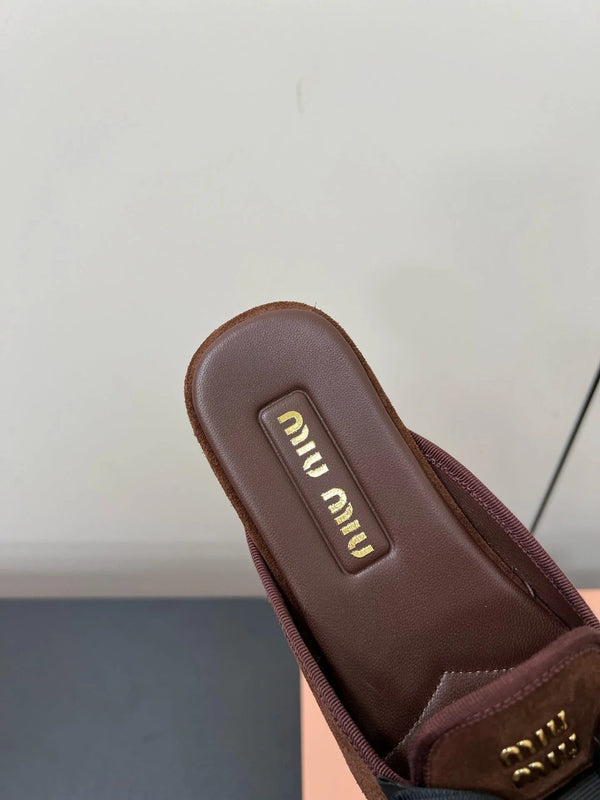 BOW MULES IN CHOCOLATE SUEDE