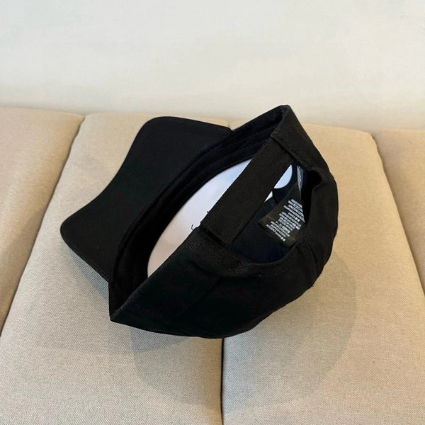 BASEBALL HAT IN FULL BLACK COTTON 672893