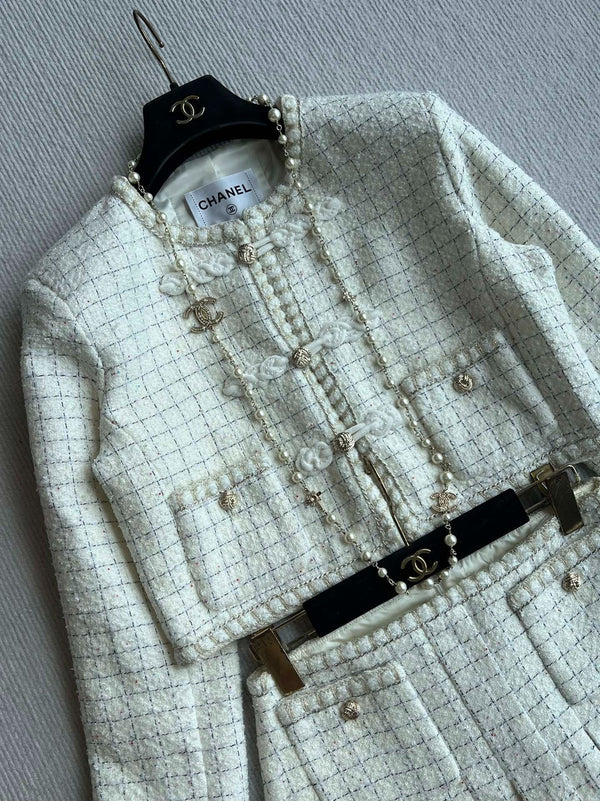 CHANEL WOOL COAT STYLE 9