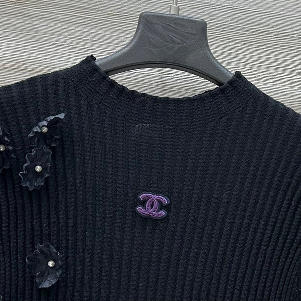 CHANEL KNIT TOP STYLE 17
