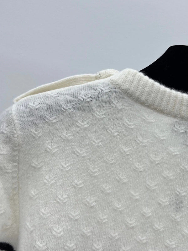 CHANEL 25S SWEATER STYLE 166