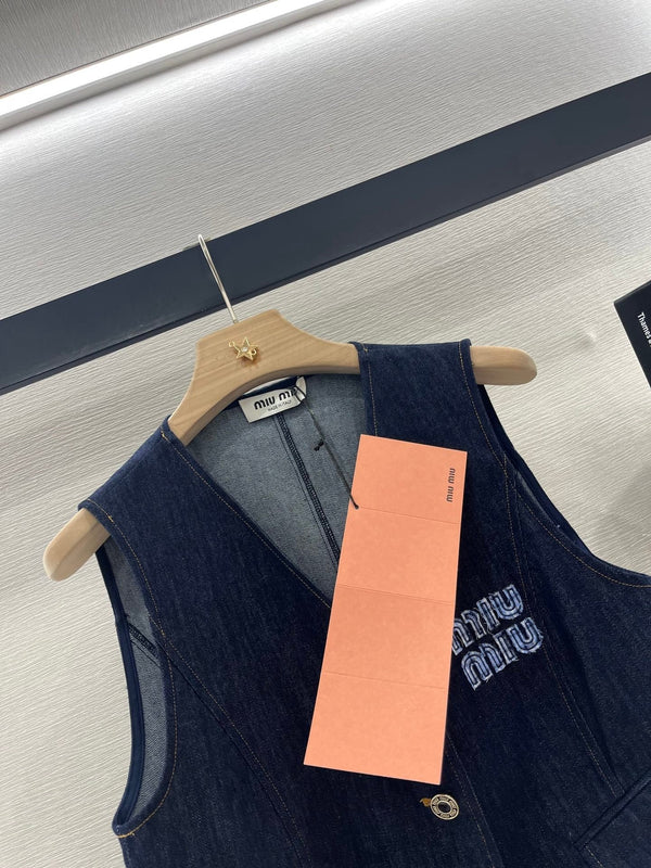 MIUMIU V-NECK BLAZER AND WIDE-LEG PANTS IN BLUE DENIM