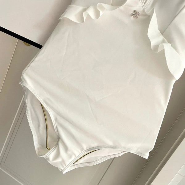 CC BIKINI SWIMSUIT SET WHITE AND RUFFLED TRIM 622179