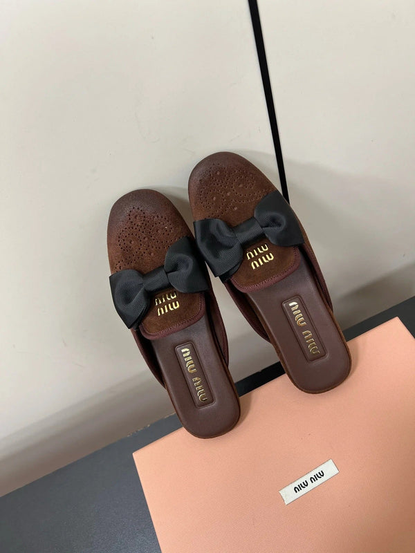 BOW MULES IN CHOCOLATE SUEDE