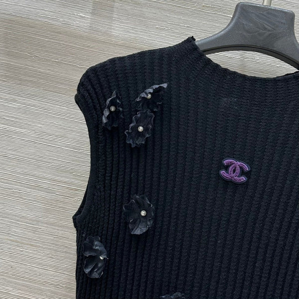 CHANEL KNIT TOP STYLE 17