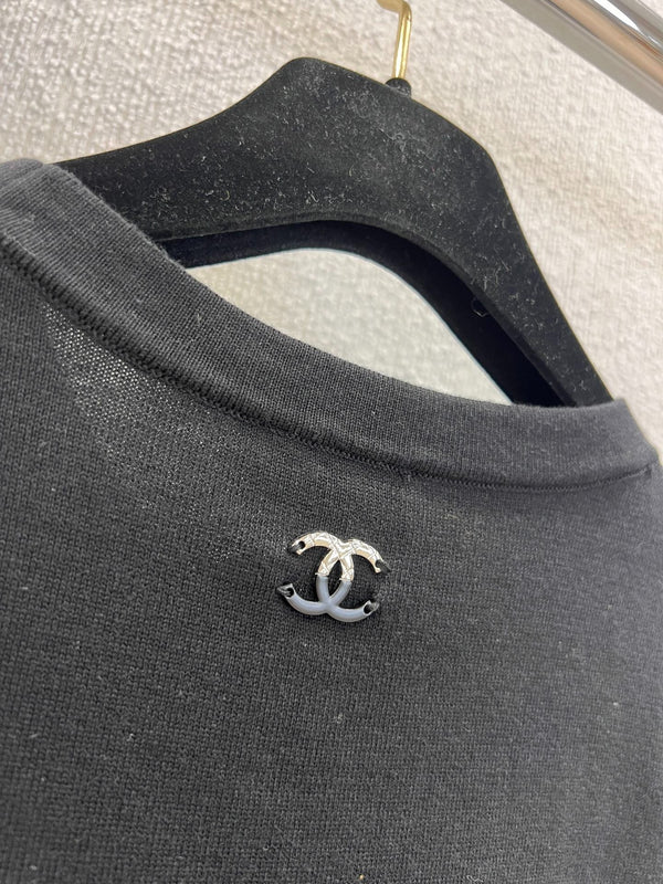 CHANEL T-SHIRT STYLE 85