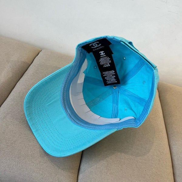 BASEBALL HAT IN BRIGHT CYAN COTTON 672892