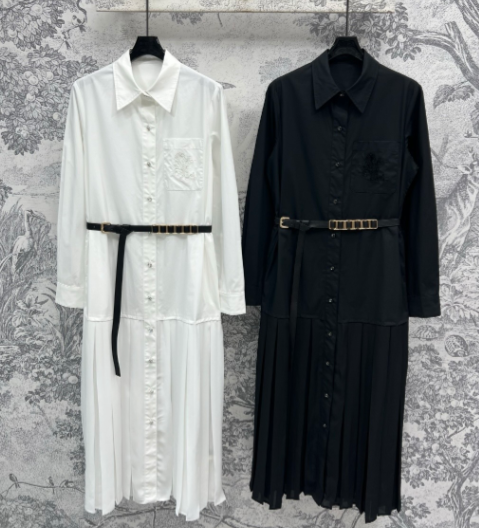 LV 25 Cintura con design plissettato che stringe la vita Abito in cotone nero bianco