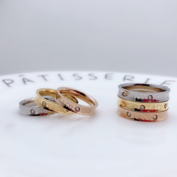 ANELLO CON DOPPIO DIAMANTE