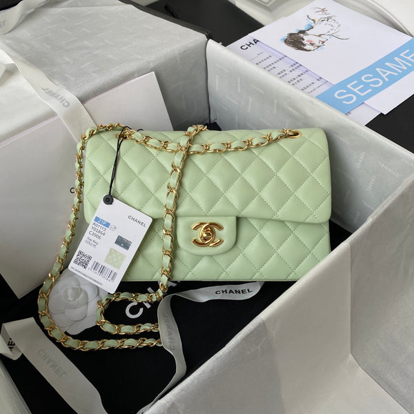 Medium Classic Flap Bag 23cm Light Green Lambskin Gold Hardware