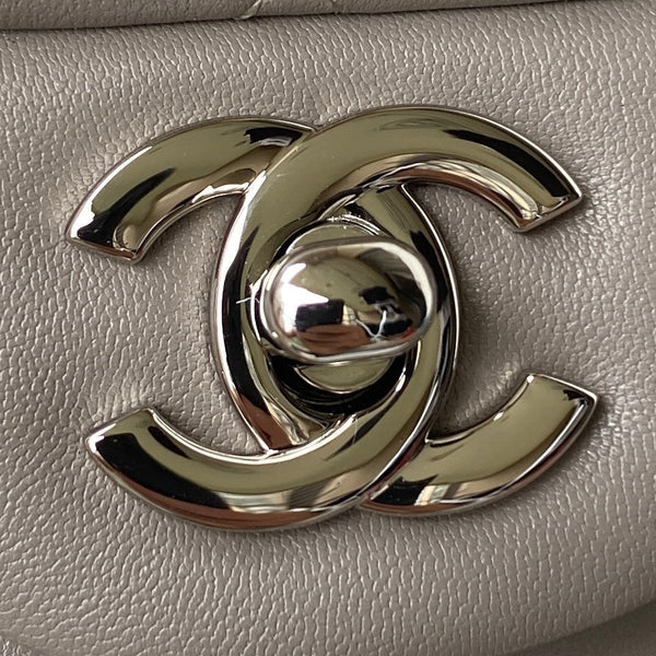 Medium Classic Flap Bag 23cm Brown Lambskin Silver Hardware