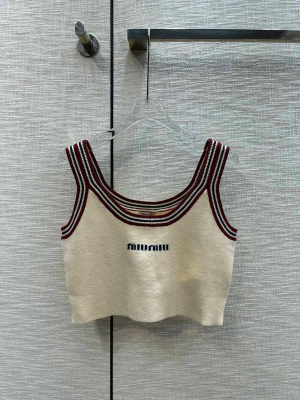 Canotta e gonna beige Miu