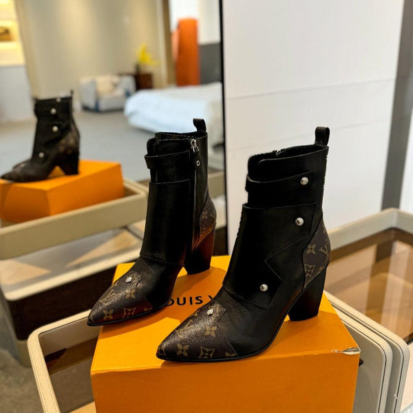 Stivaletto LV Trinity 75mm in pelle di vitello monogrammata marrone scuro mix nero