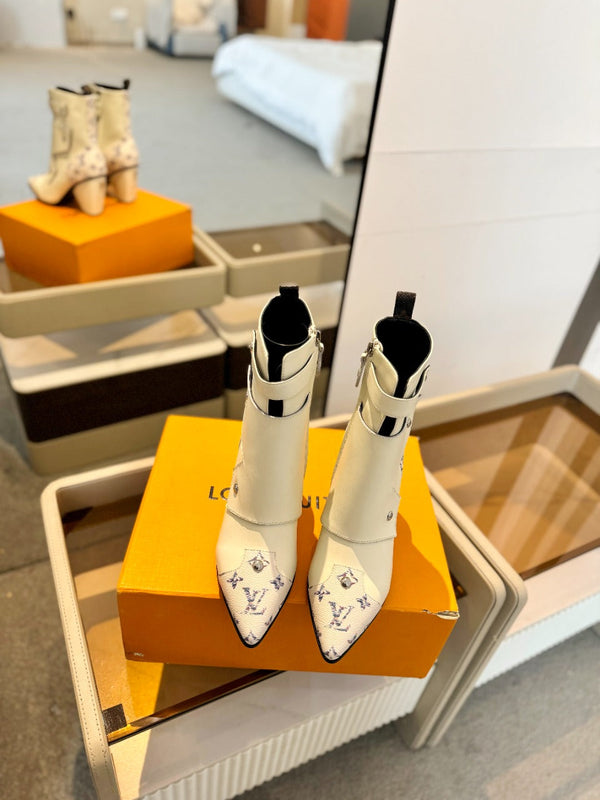 Stivaletto LV Trinity 75mm in pelle di vitello monogrammata bianca