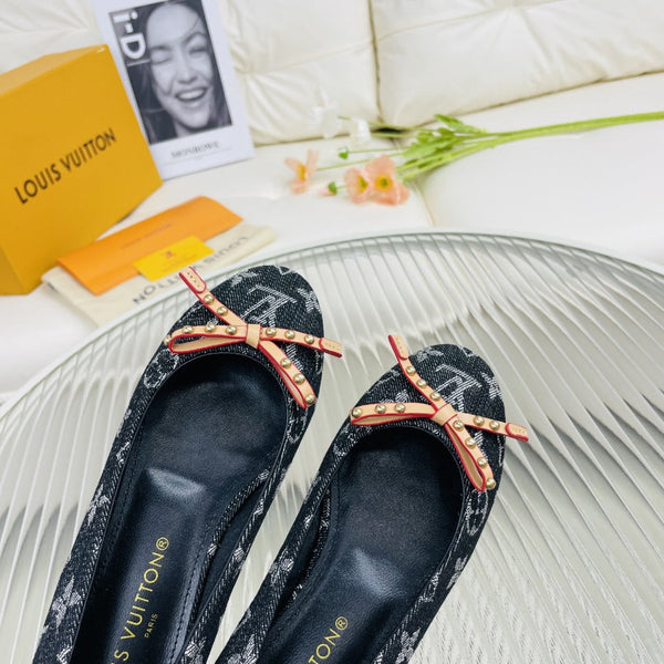 Scarpe da bambola LV Nina in tessuto stampato denim monogramma nero