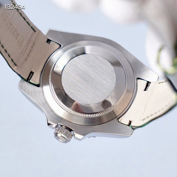 SUBMARINER DATE BLACK DIAL LEATHER STRAP