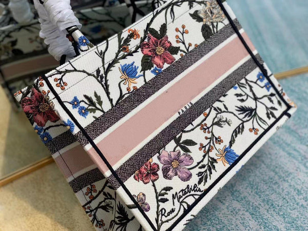 MEDIUM LADY D-LITE 24 PINK MULTI COLOR PAISLEY EMBROIDERY