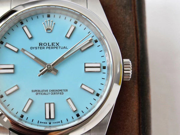 OYSTER PERPETUAL 41 STAINLESS STEEL SKY BLUE DIAL