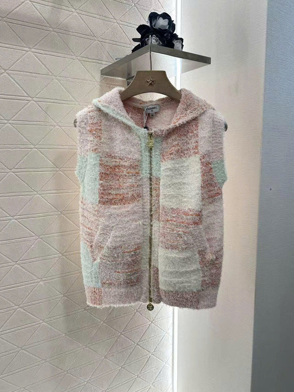 CC Sleeveless Knit Hoodie in Pink Cotton